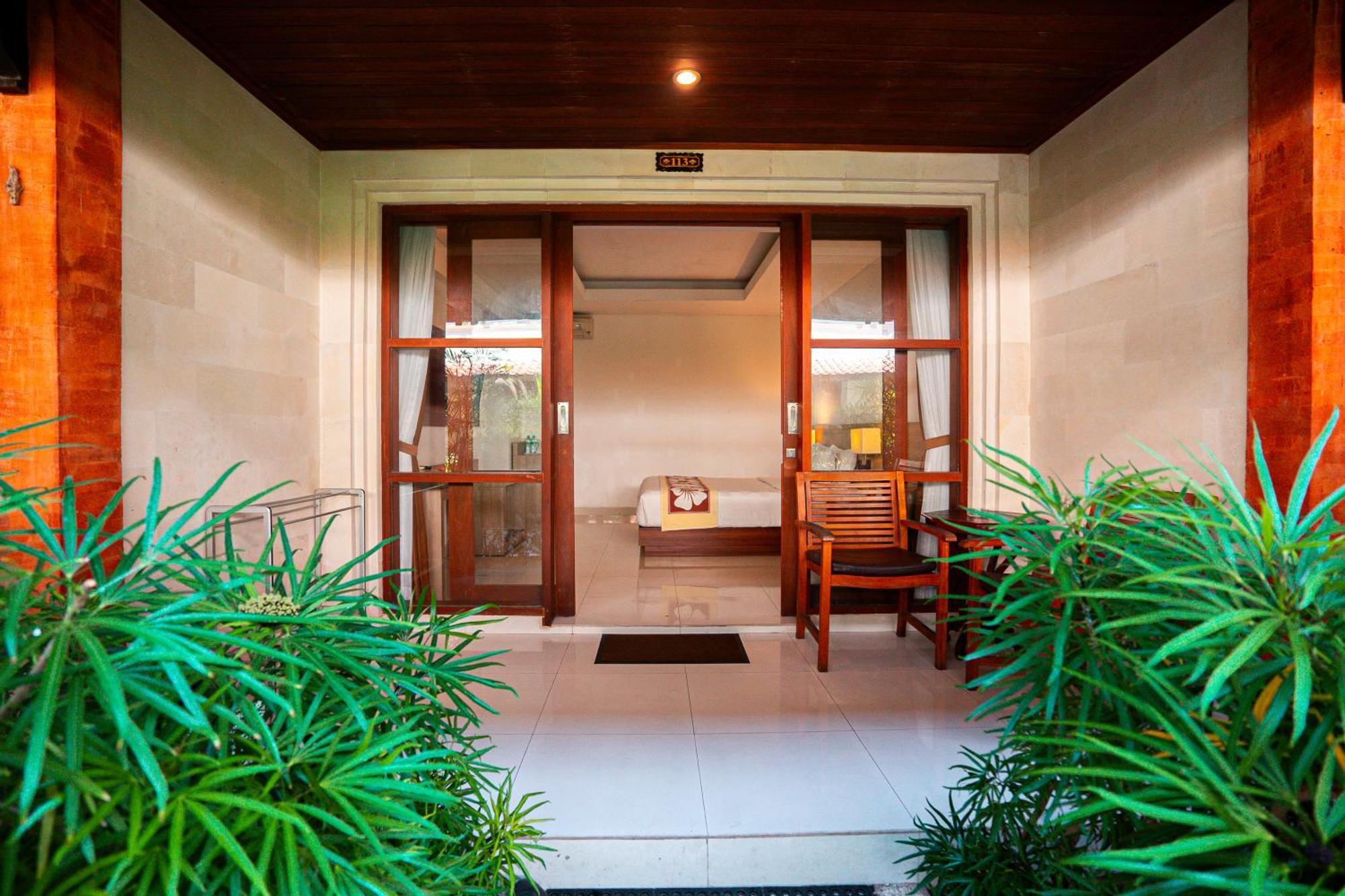 Bali Summer Hotel By Amerta Kuta Lombok Exterior foto