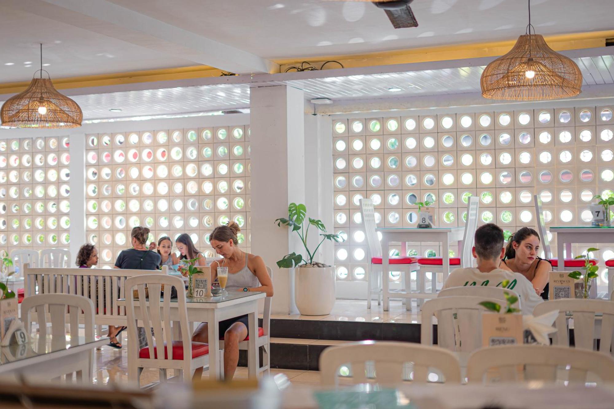 Bali Summer Hotel By Amerta Kuta Lombok Exterior foto